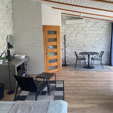 Tatsopus Villa Kamjanets-Podilskyj Exteriör bild
